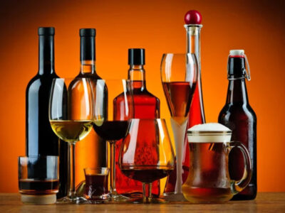 Алкогольные напитки/ Alkoholick&eacute; n&aacute;poje